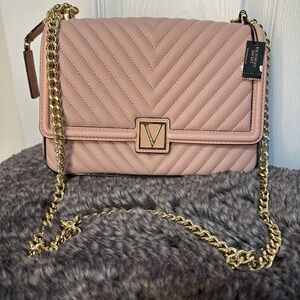 Victoria’s Secret pink shoulder purse